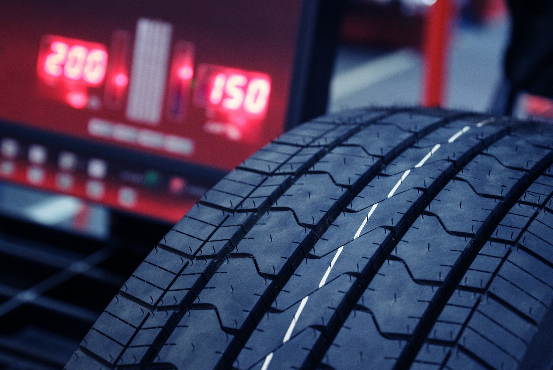 Tyres & Alignment Ayr RepAyr My Car Great Deals on Tyres. Call Today